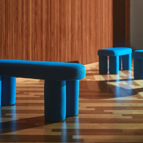 Charlie Bench, Mark Cobalt Blue