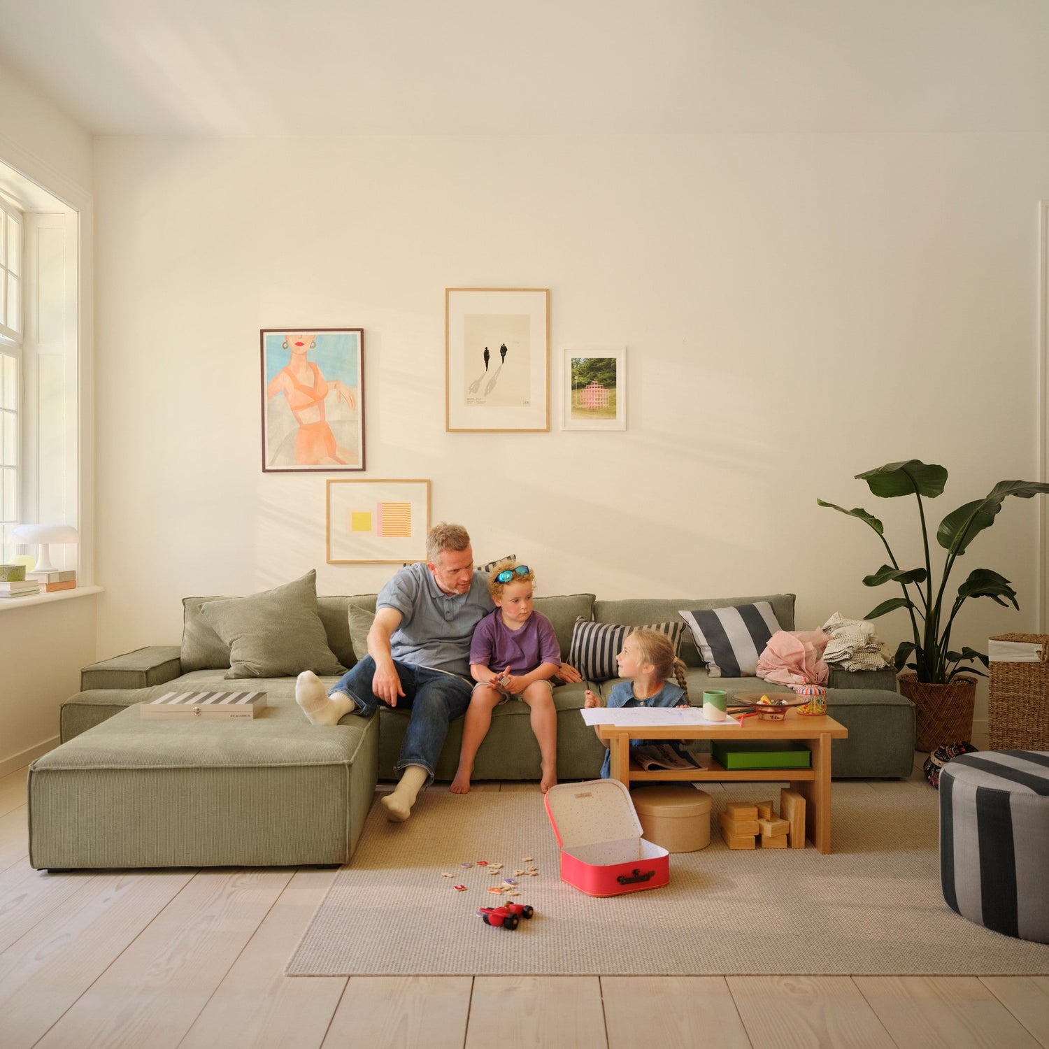 A Floating Sofa for the Whole Family