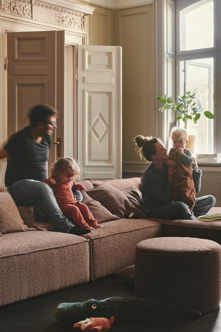 A floating sofa for the entire family.